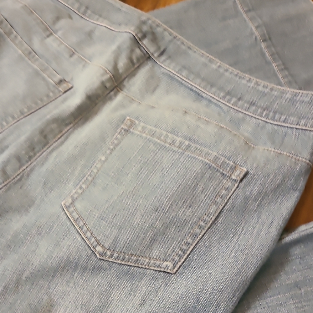 Dana Buchman Light Blue Women's Capris Jeans - Picture 9 of 11